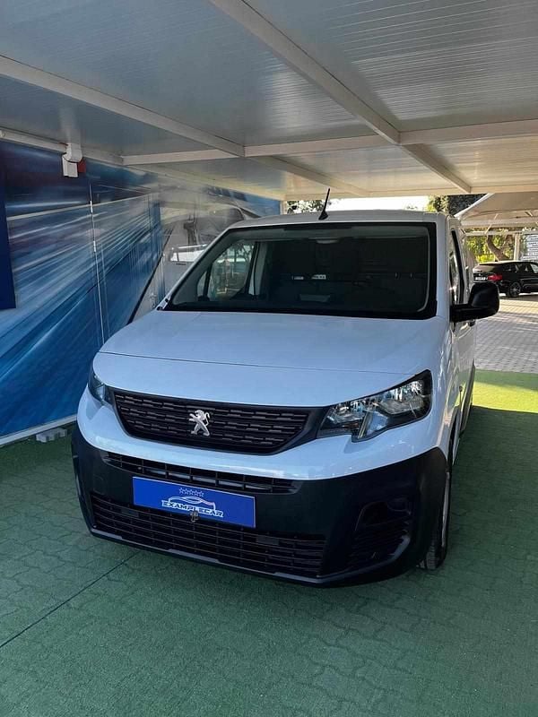 Branco Usado 2021 Peugeot Partner Van | € 14.900 (Preço justo) - Imagem 1/4