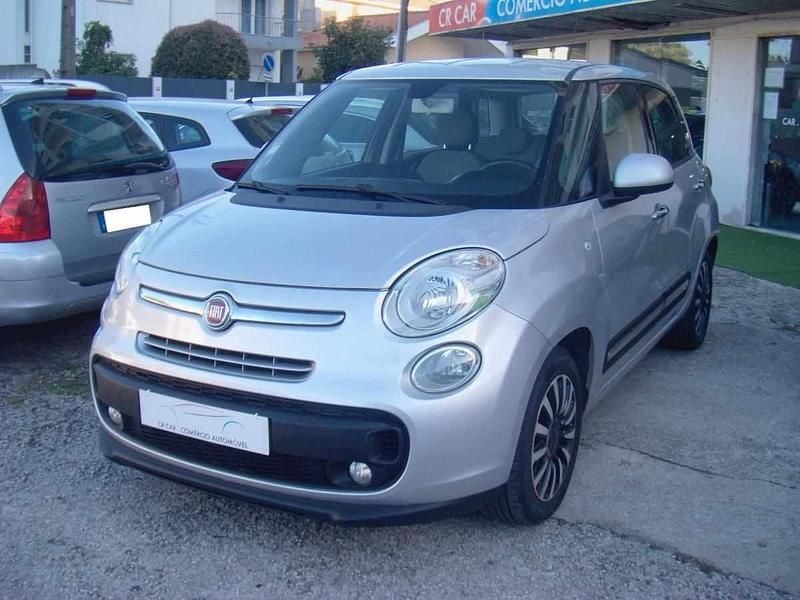 Cinzento Usado 2016 Fiat 500L Monovolume | € 9.950 (Preço justo) - Imagem 1/4