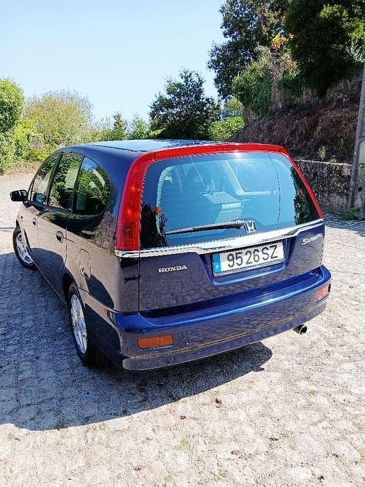 Usado 2002 Honda Stream Monovolume | € 2.650 - Imagem 1/4