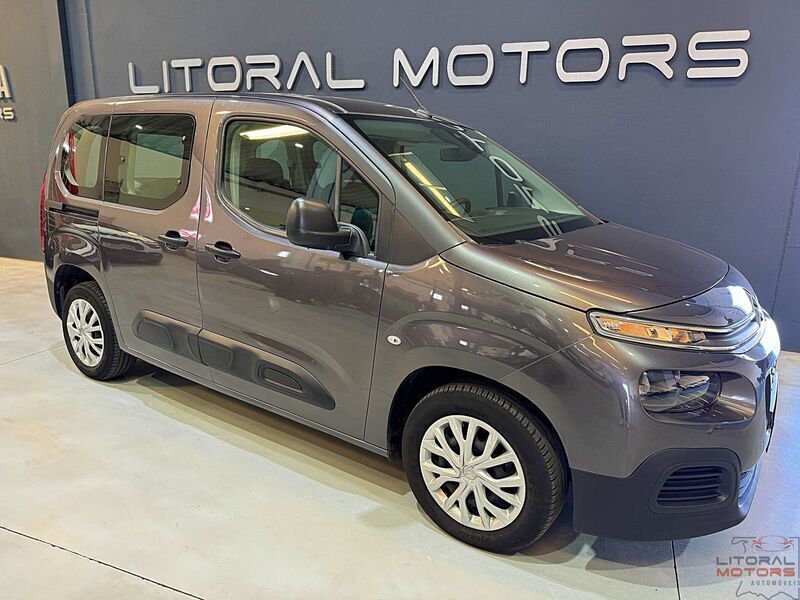 Cinza Usado 2020 Citroën Berlingo Feel Monovolume | € 14.850 (Bom preço) - Imagem 1/3