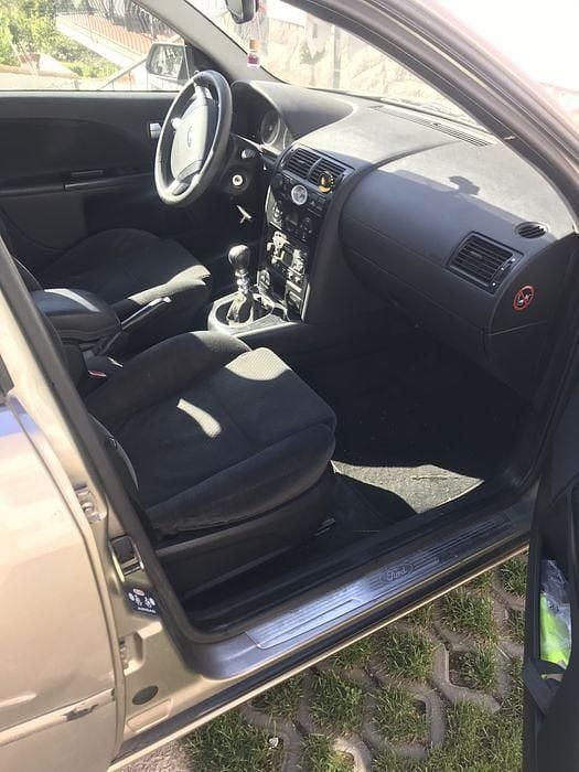 Usado 2002 Ford Mondeo Sedan | € 1.000 (Super Preço) - Imagem 1/4