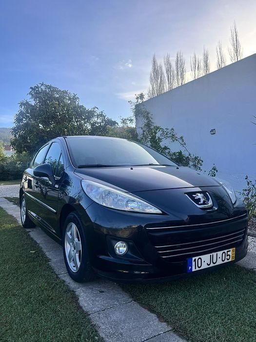 Usado 2010 Peugeot 207 Sedan | € 5.450 (Preço justo) - Imagem 1/4