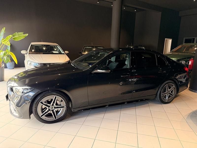 Usado Mercedes C300 AMG line 265 HP (194 kW) 2022 Cinza Sedan
