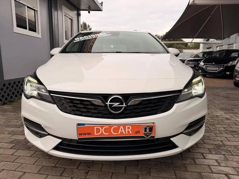 Usado Opel Astra 122 HP (89 kW) 2020 Branco