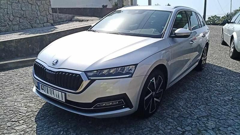 Cinzento Usado 2021 Skoda Octavia | € 19.500 (Preço justo) - Imagem 1/4