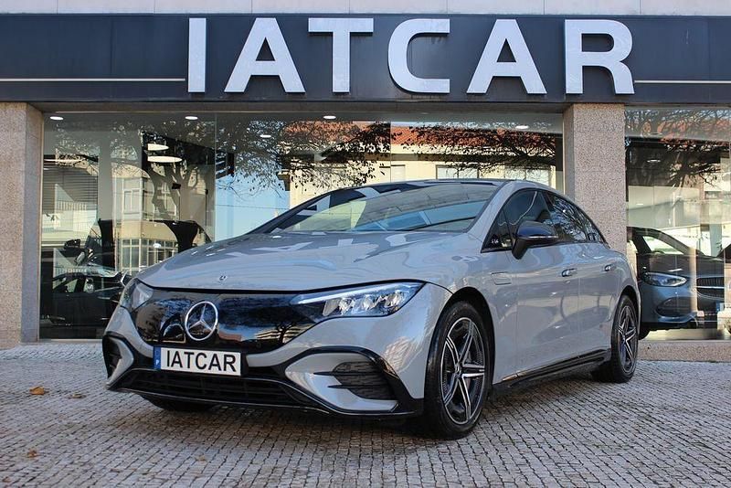 Usado Mercedes EQE300 AMG line 180 kW (245 HP) 2024 Cinza Sedan