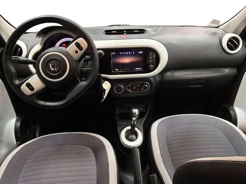 Usado Renault Twingo Zen 60 kW (82 HP) 2022 Laranja Citadino