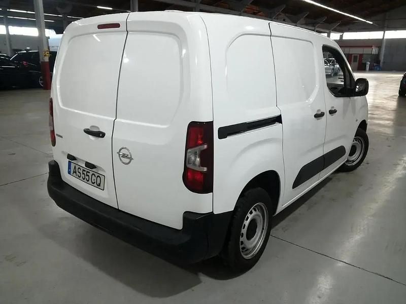 Usado Opel Combo 102 HP (75 kW) 2022 Branco Monovolume