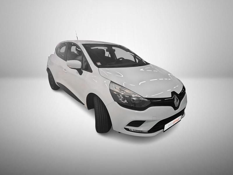 Branco Usado 2017 Renault Clio IV Zen | € 10.490 (Bom preço) - Imagem 1/4