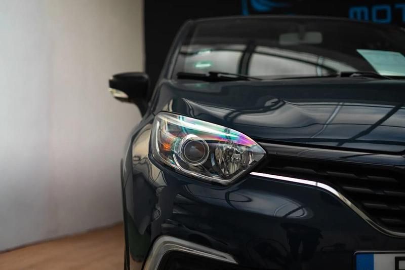 Usado Renault Captur 90 HP (66 kW) 2018 Cinzento SUV