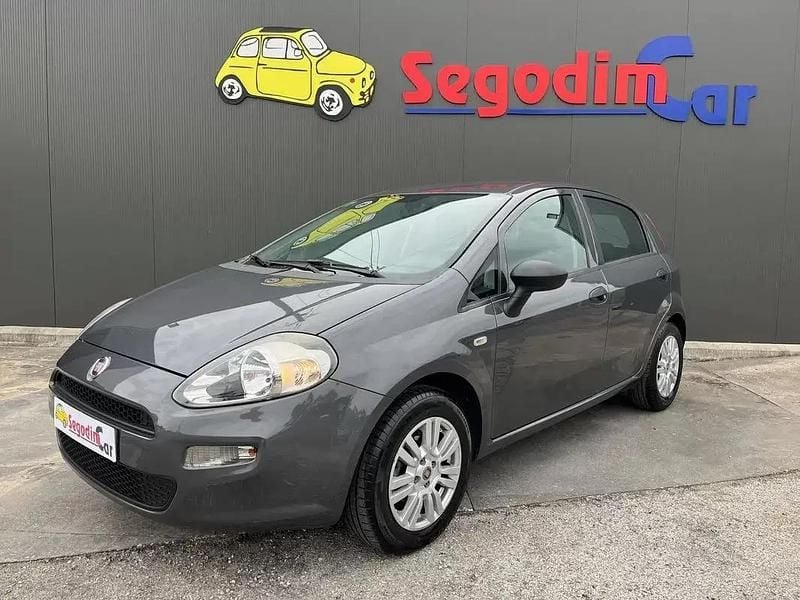 Cinza Usado 2017 Fiat Punto Easy Citadino | € 7.900 (Preço justo) - Imagem 1/4