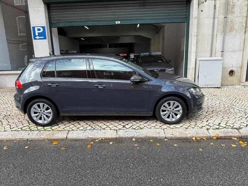 Usado VW Golf VII 110 HP (80 kW) 2016 Cinza Citadino
