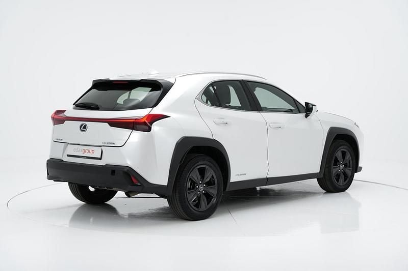 Usado Lexus UX 184 HP (135 kW) 2022 Branco SUV