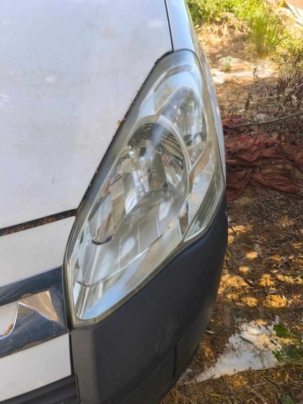 Branco Usado 2011 Citroën Berlingo Monovolume | € 5.500 (Bom preço) - Imagem 1/3