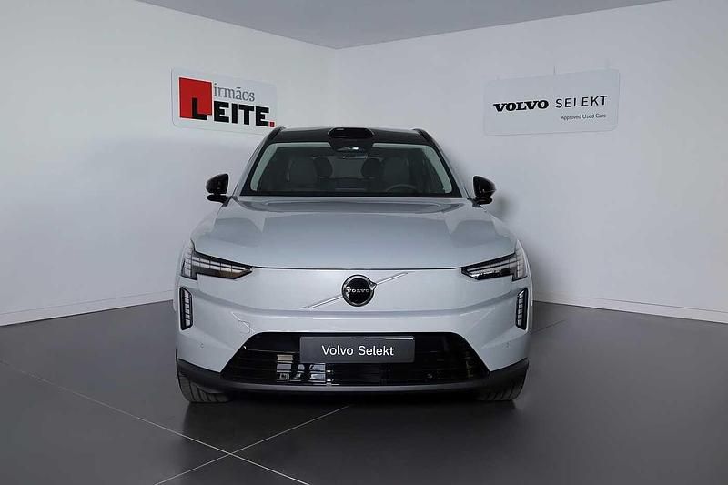 Usado Volvo EX90 204 kW (278 HP) 2025 Prateado SUV