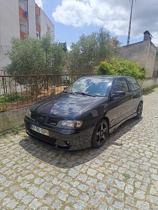 Usado 2001 Seat Ibiza Sport | € 5.250 - Imagem 1/4