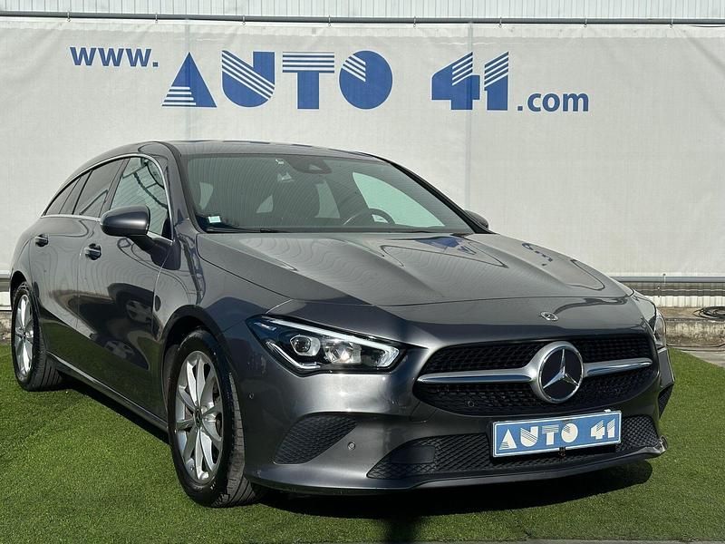 Cinza Usado 2021 Mercedes CLA180 Style Sedan | € 30.650 - Imagem 1/4