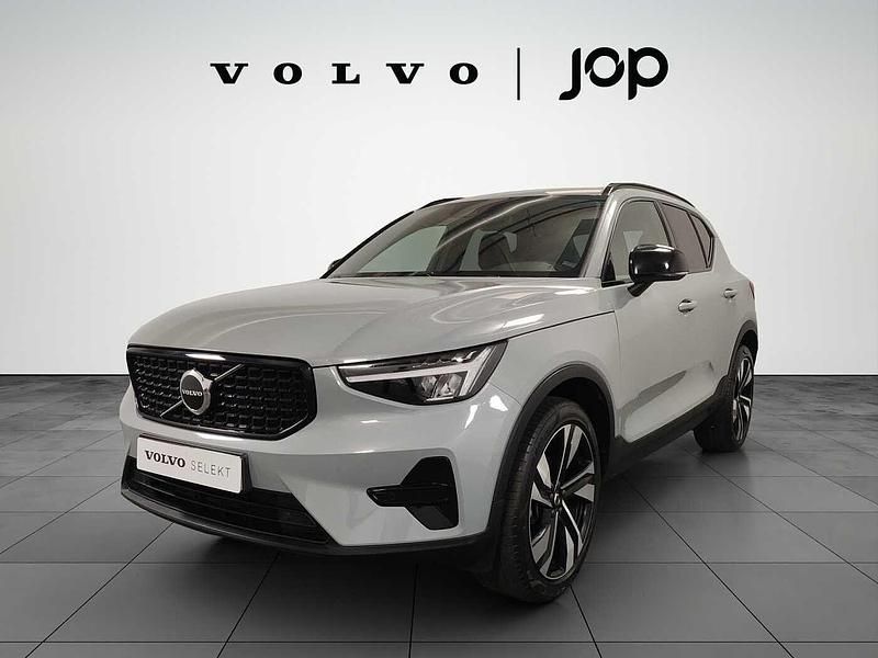 Cinzento Usado 2024 Volvo XC40 SUV | € 37.900 (Caro) - Imagem 1/4