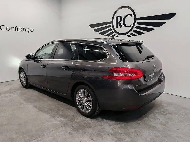 Usado Peugeot 308 Allure 130 HP (95 kW) 2021 Cinza Carrinha