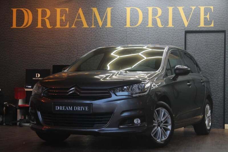 Cinza Usado 2016 Citroën C4 Feel | € 10.490 (Super Preço) - Imagem 1/4