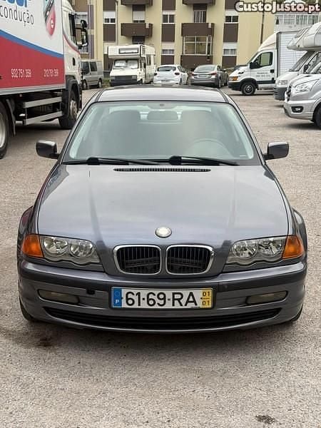 Cinza Usado 2001 BMW 316 Sedan | € 3.000 - Imagem 1/1