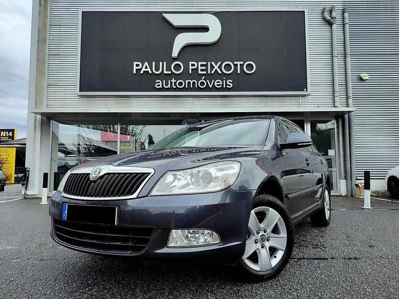 Usado Skoda Octavia 105 HP (77 kW) 2009 Antracite