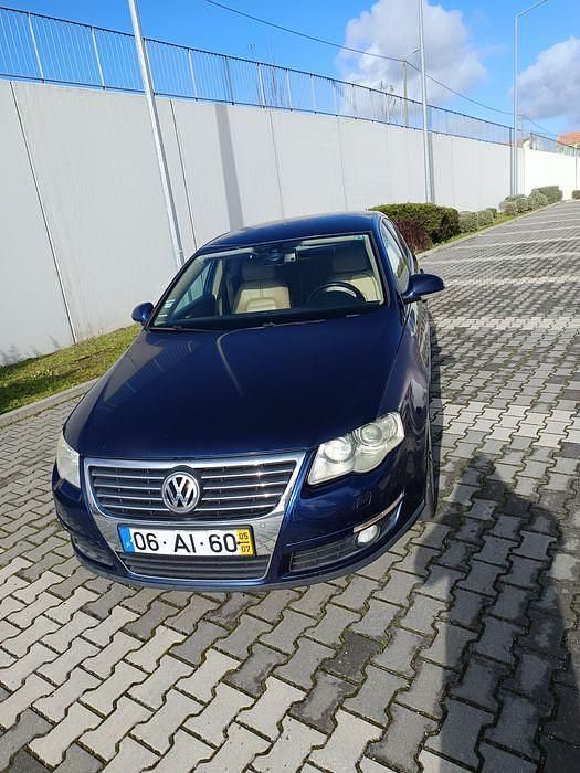 Usado 2005 VW Passat Sedan | € 3.350 (Super Preço) - Imagem 1/4
