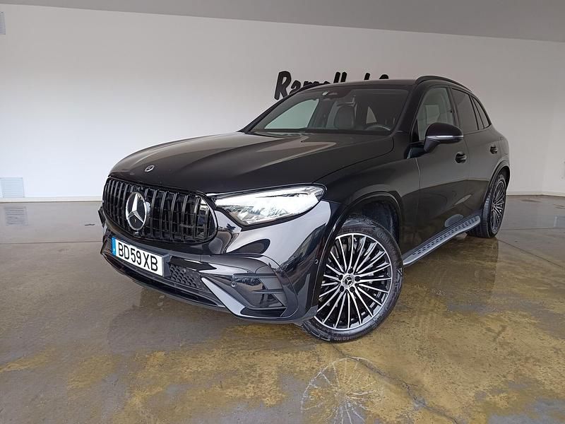 Preto Usado 2023 Mercedes GLC300 AMG SUV | € 71.500 - Imagem 1/4