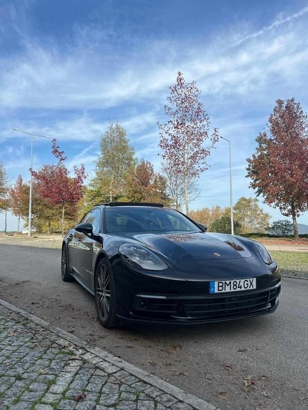 Preto Usado 2019 Porsche Panamera 4 Sedan | € 59.900 (Super Preço) - Imagem 1/4