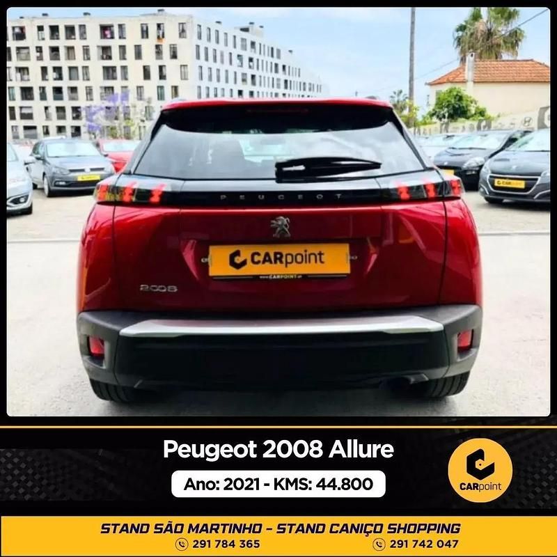 Usado Peugeot 2008 Allure 102 HP (75 kW) 2021 Vermelho SUV