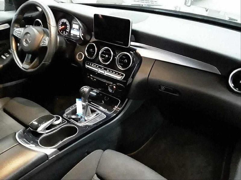 Usado Mercedes C200 136 HP (100 kW) 2017 Preto Carrinha