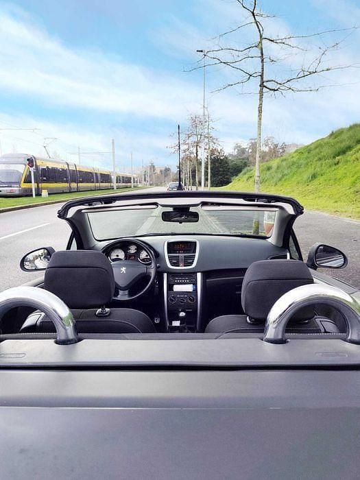 Usado 2008 Peugeot 207 CC Cabrios | € 6.450 - Imagem 1/4