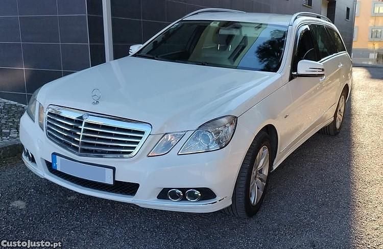 Branco Usado 2010 Mercedes E220 Carrinha | € 12.950 (Bom preço) - Imagem 1/1