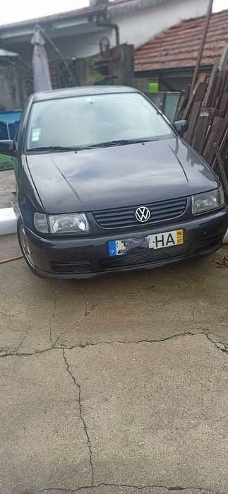 Usado VW Polo 100 HP (73 kW) 1996 Sedan
