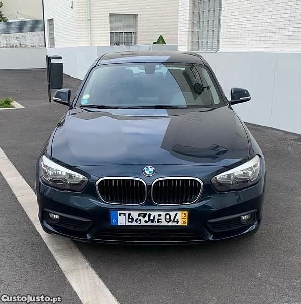 Azul Usado 2015 BMW 116 Efficient Dynamics Citadino | € 13.500 (Preço elevado) - Imagem 1/1