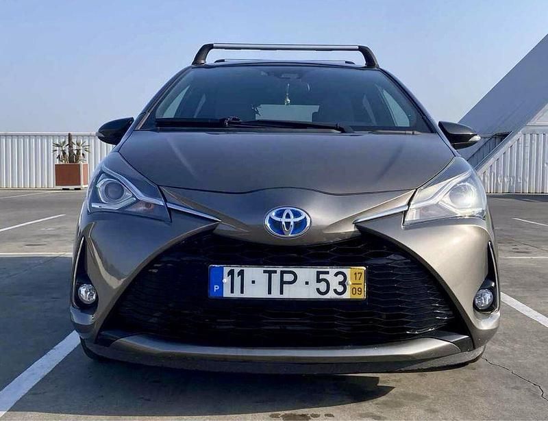 Usado 2017 Toyota Yaris Hybrid Sedan | € 15.900 (Preço justo) - Imagem 1/4
