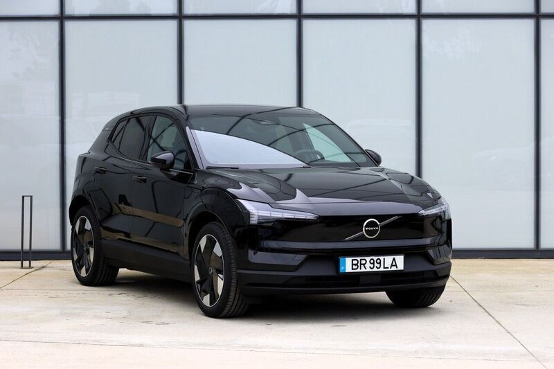 Preto Novo 2025 Volvo EX30 Plus SUV | € 39.700 (Preço justo) - Imagem 1/4