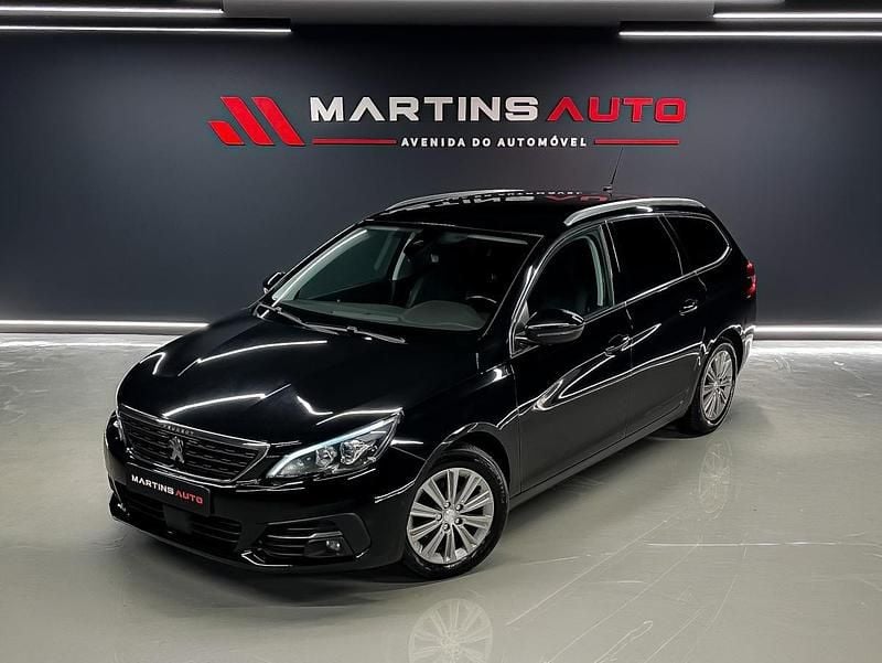 Usado Peugeot 308 SW 130 HP (95 kW) 2020 Preto Carrinha