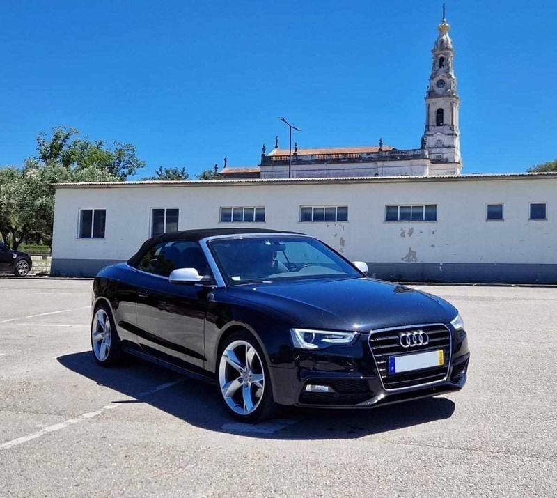 Usado Audi A5 Cabriolet 177 HP (130 kW) 2012 Preto Cabrios