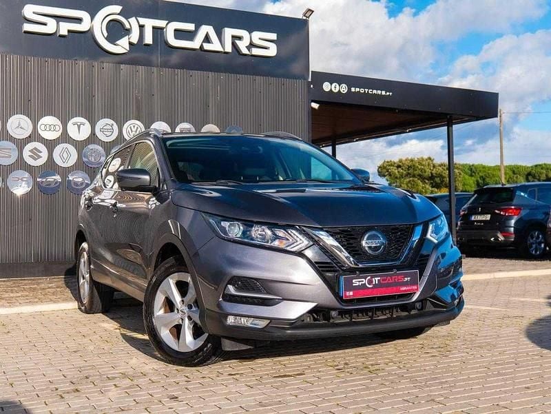 Cinzento Usado 2018 Nissan Qashqai SUV | € 18.790 (Preço justo) - Imagem 1/4