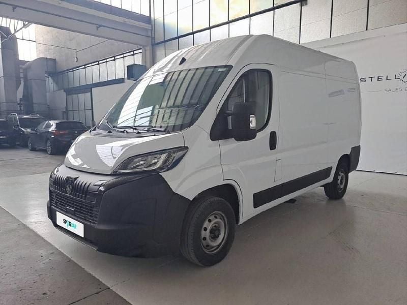 Branco Usado 2024 Peugeot Boxer S Van | € 29.000 (Preço justo) - Imagem 1/4