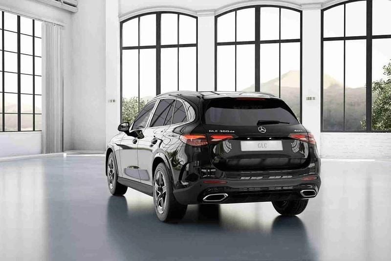 Preto Novo 2025 Mercedes GLC300 SUV | € 85.809 (Caro) - Imagem 1/4