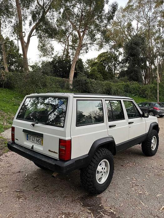 Usado Jeep Cherokee Limited 178 HP (130 kW) 1989 SUV