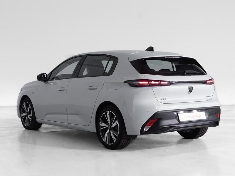 Usado Peugeot 308 Active 180 HP (132 kW) 2023 Branco
