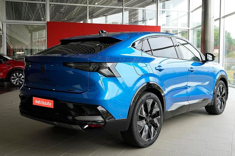 Novo Renault Rafale Esprit Alpine 300 HP (220 kW) 2025 SUV