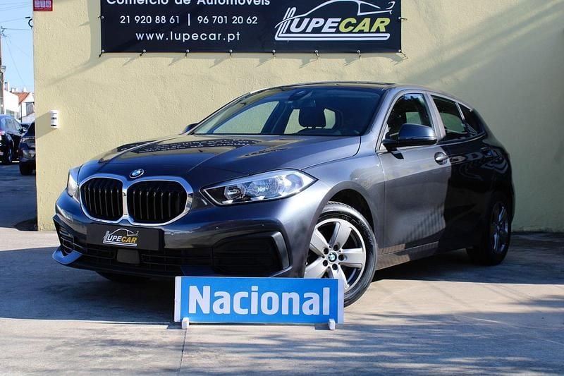 Cinza Usado 2022 BMW 116 Advantage Citadino | € 23.900 (Bom preço) - Imagem 1/4