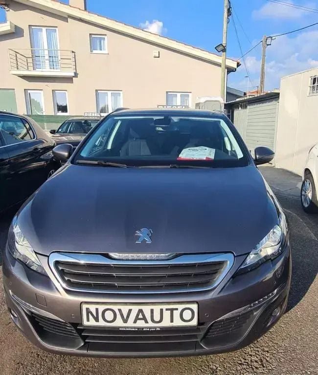 Cinza Usado 2017 Peugeot 308 Access Carrinha | € 12.450 (Bom preço) - Imagem 1/4