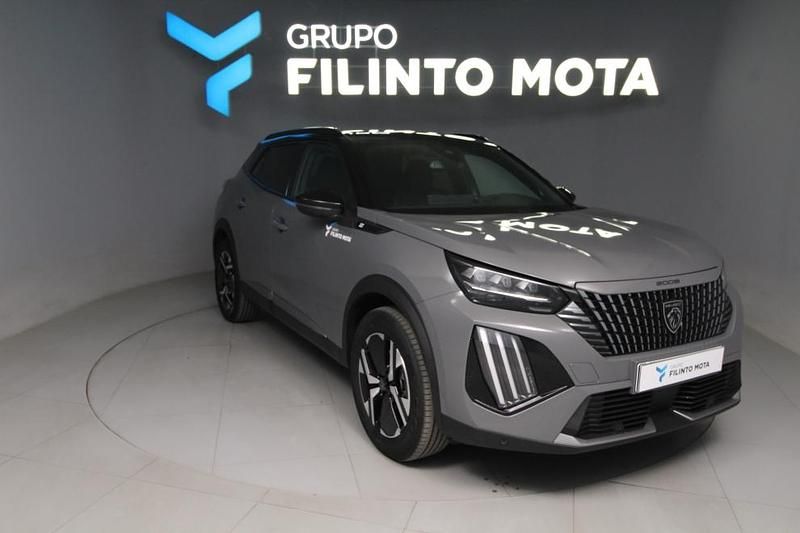 Cinzento Usado 2025 Peugeot e-2008 GTi SUV | € 32.990 (Caro) - Imagem 1/1