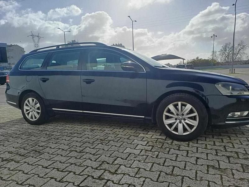 Usado VW Passat 105 HP (77 kW) 2011 Preto Carrinha