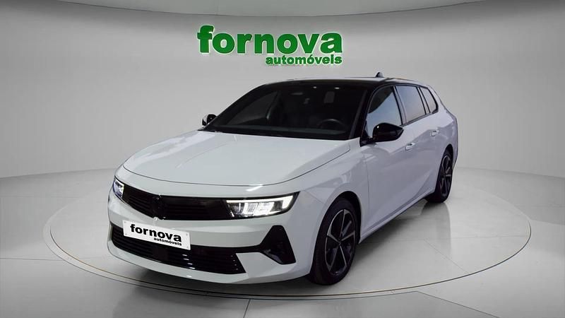 Usado Opel Astra 136 HP (100 kW) 2025 Branco Carrinha